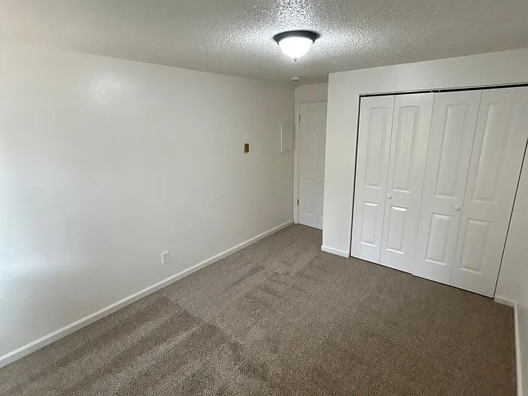 The Firs Apartments — Photo 12