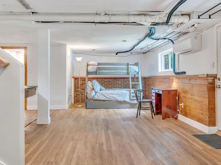13 Dean Rd — Photo 31