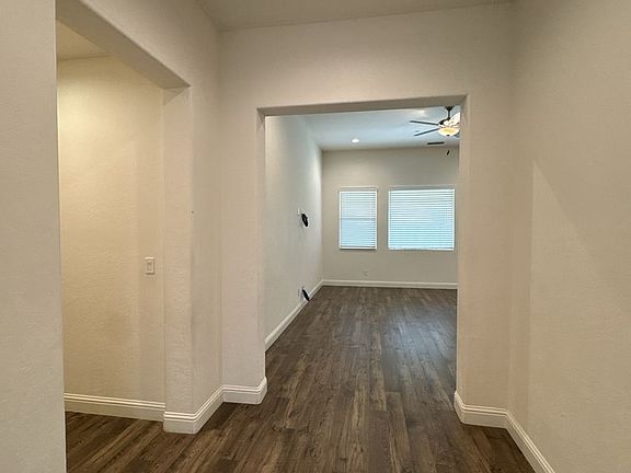 2nd image of 1829 W Prescott Ave