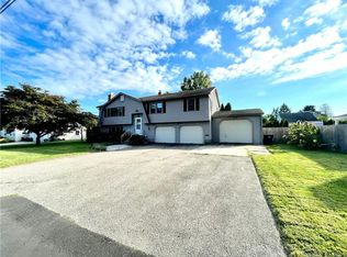 20 Holly St, Milford, CT 06460