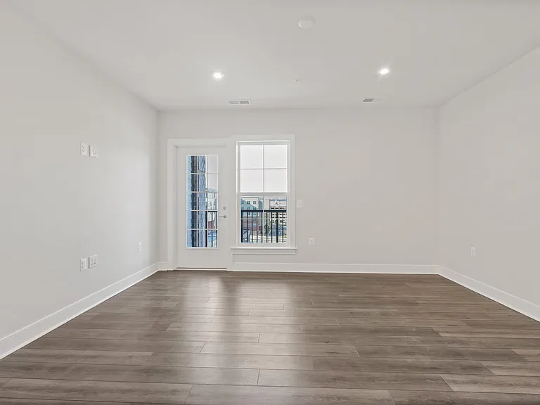 100 Saint Ives Pl #304 — Photo 17