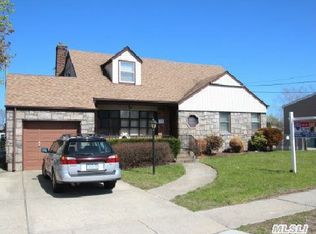 117 Forest Ave, Massapequa, NY 11758