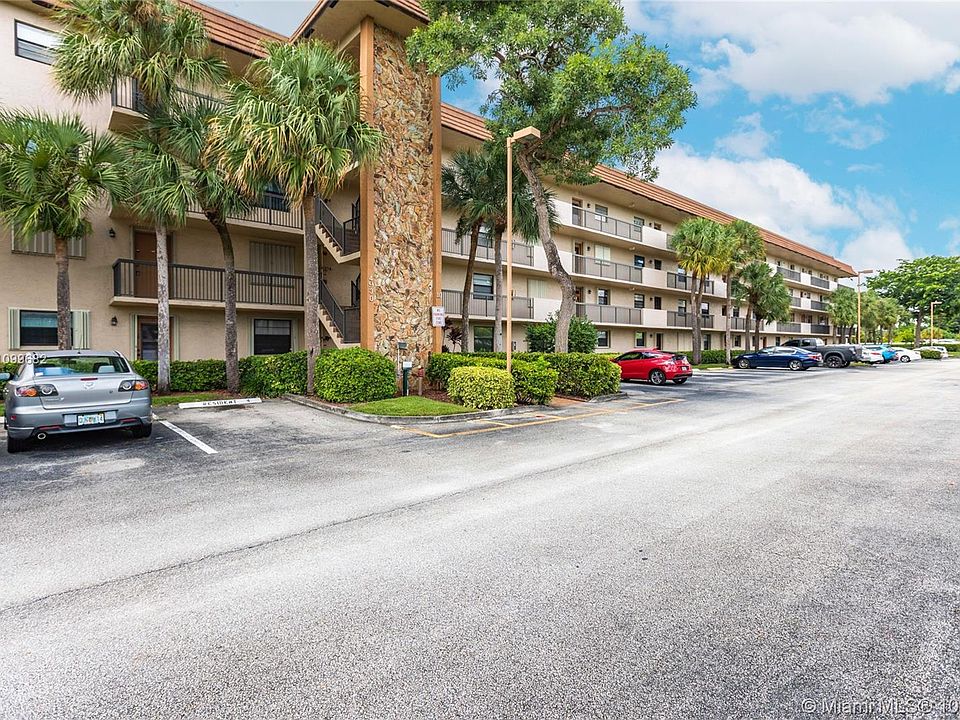 1st image of 4930 E Sabal Palm Blvd APT 202