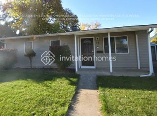 17 Concord Ave, Romeoville, IL 60446