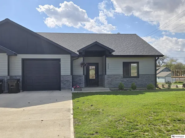 111 N Ash St, Leigh, NE 68643
