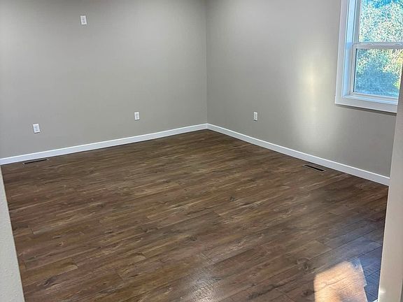 5th image of 120 N Adams St