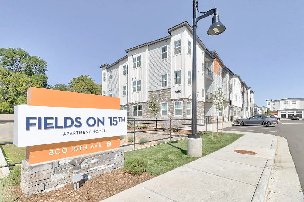 Fields on 15th — Photo 1