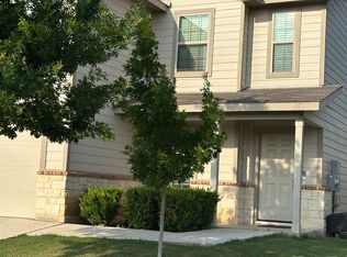 2525 Smokey Cv, Seguin, TX 78155