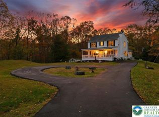 30 Ledgewood Ct, East Stroudsburg, PA 18302