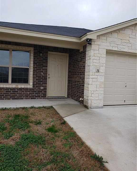 1st image of 1400 Vanguard Ln #A