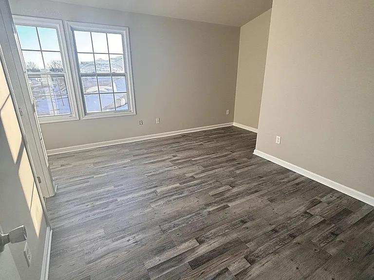 195 Continental Dr #1 — Photo 10