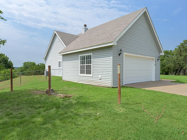1810 Mesa Oaks Cir — Photo 4