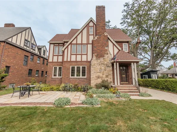 15912 Lake Ave, Lakewood, OH 44107