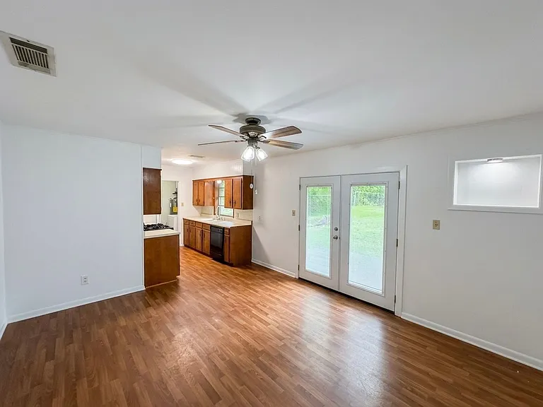 9295 Savanna Dr — Photo 5