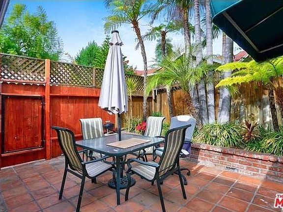 private fenced yard