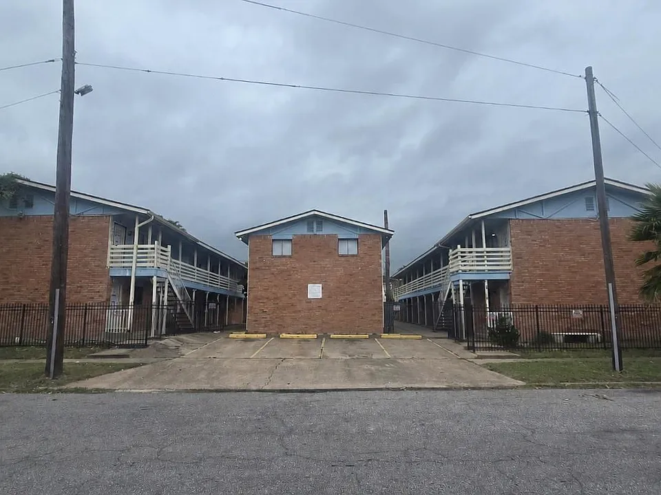 911 Avenue K #9