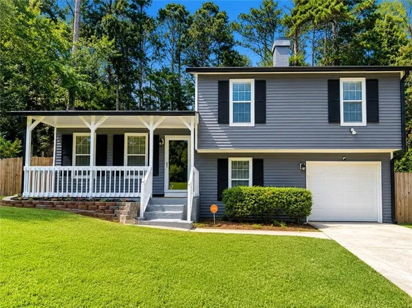 4013 McKinley Dr, Snellville, GA 30039