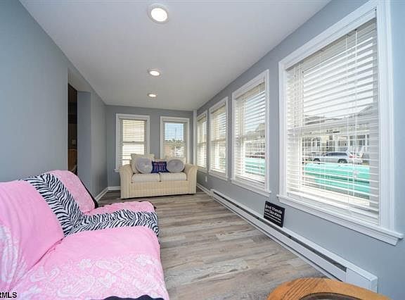 3rd image of 938 Bay Ave APT A