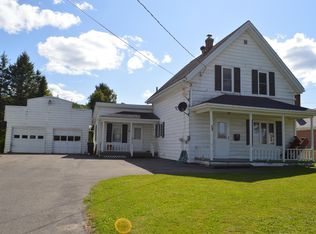 63 Pleasant St, Fort Kent, ME 04743