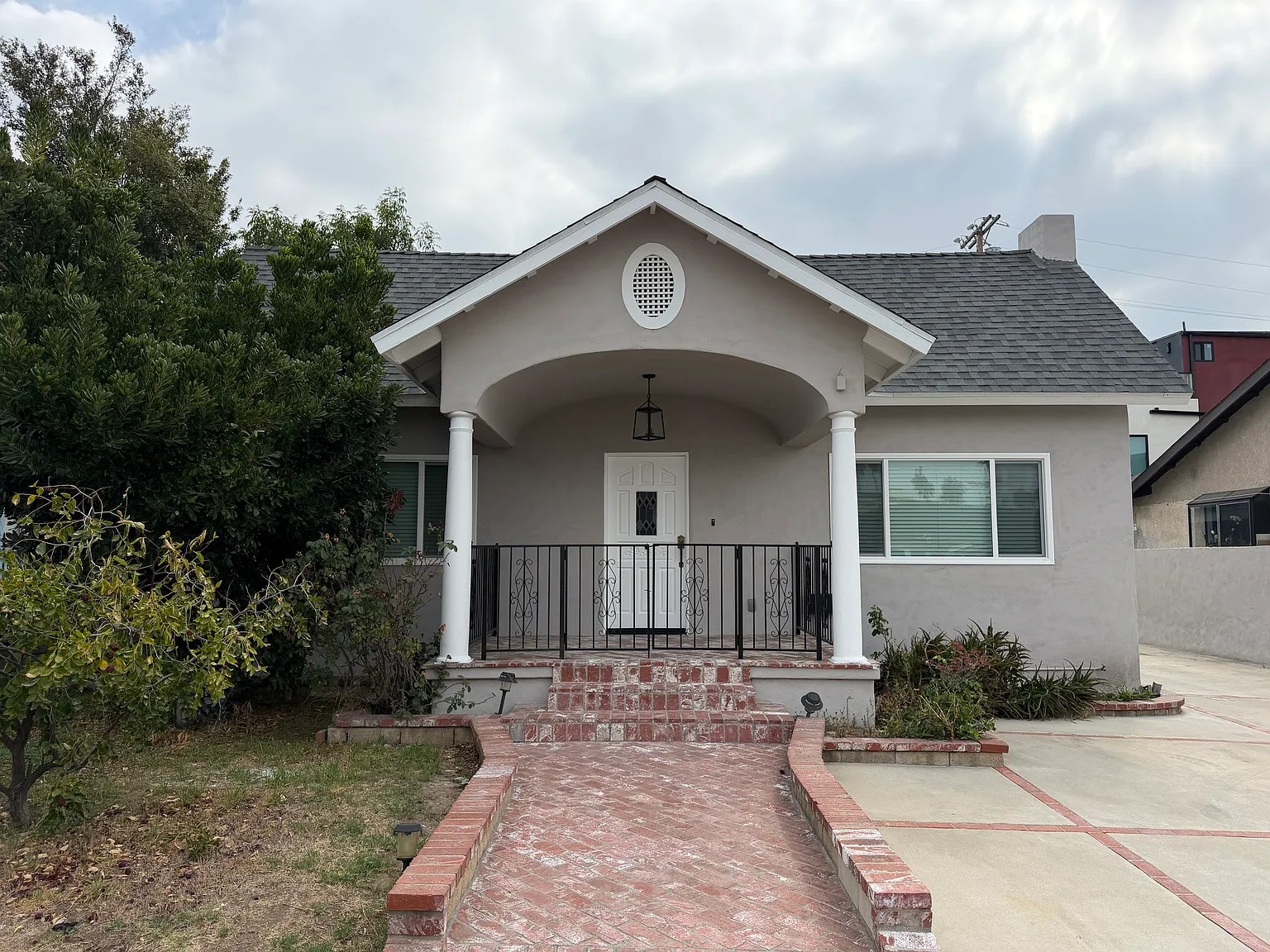 3 bed, 1440 sqft, $4,200 — Photo 2