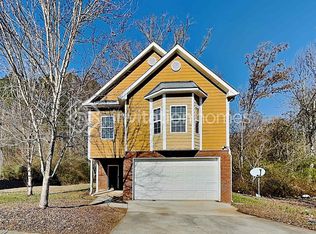 4040 Traipse Ct, Ellenwood, GA 30294