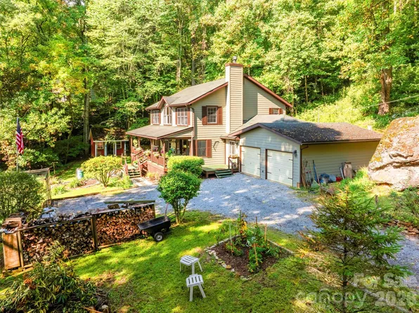 150 Sorghum Dr, Waynesville, NC 28785