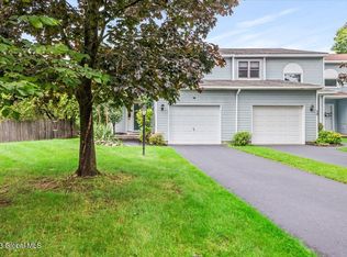 15 Alydar Ct, Saratoga Springs, NY 12866