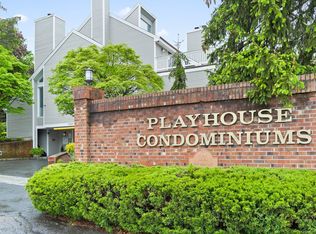 Playhouse Condominiums, Westport, CT 06880