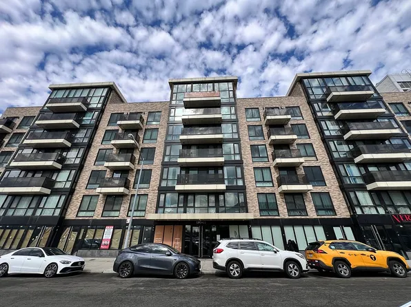 13111 Fowler Ave #8C, Flushing, NY 11355
