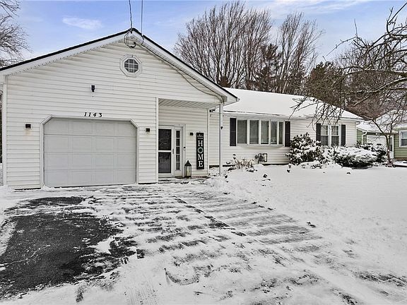 2nd image of 1143 Long Pond Rd