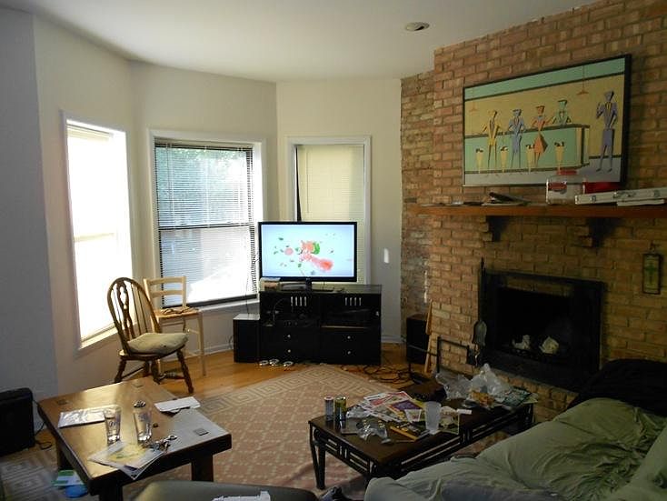 1st image of 1026 W Dakin St #1 W