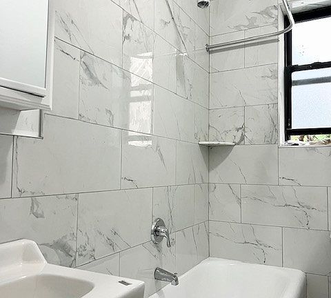 2nd image of 211 Cabrini Blvd Unit 6R