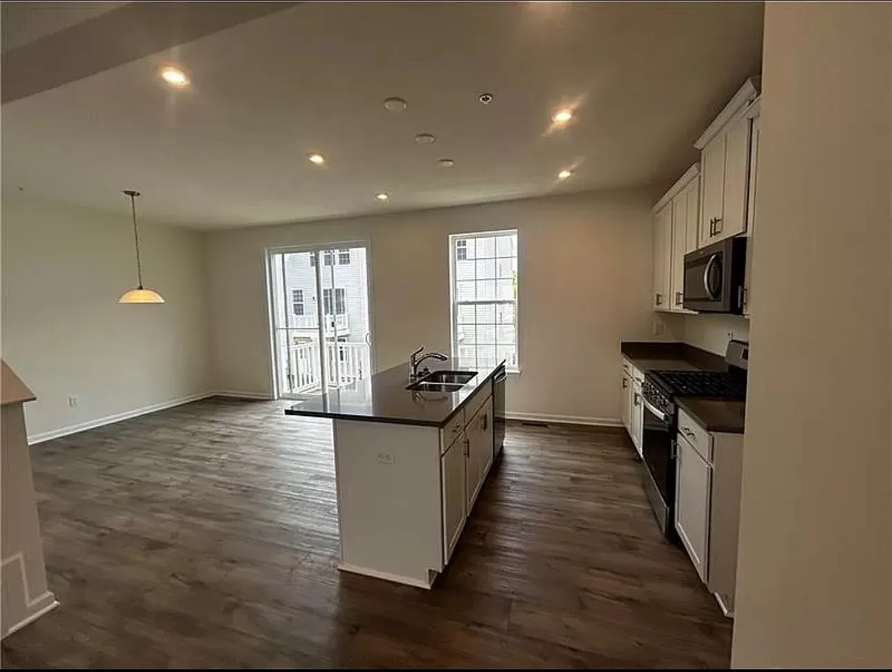133 Affinity Dr — Photo 3