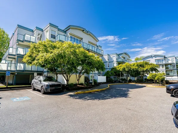 14885 100th Ave #411, Surrey, BC V3R 0W1