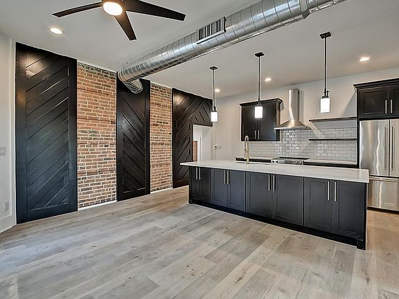 3rd image of 1340 N Park Ave #4