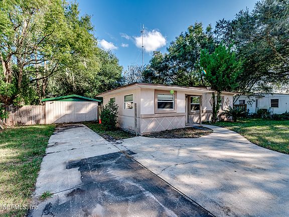 2nd image of 3927 RUBY Drive W