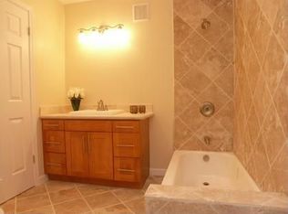 7 Skylonda Dr, Woodside, CA 94062