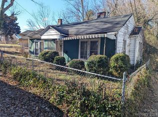605 Vance St NW, Lenoir, NC 28645