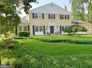 7327 Yates Ct, Mc Lean, VA 22101