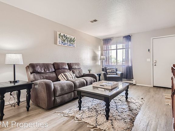 3rd image of 2604 9th Ave #3