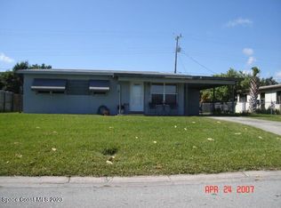 2179 S Smathers Cir, Melbourne, FL 32935