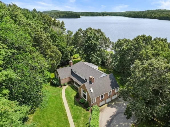 133 Bonny Ln, North Andover, MA 01845