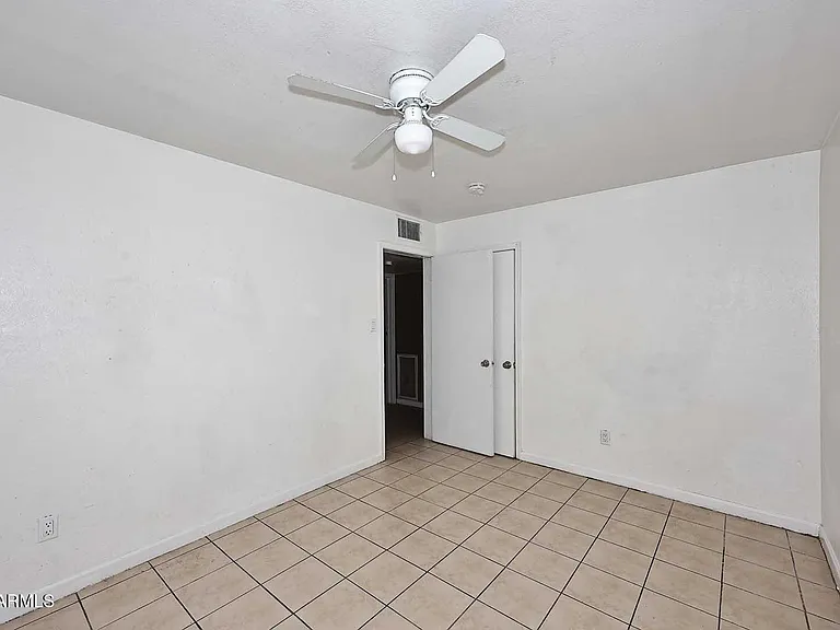 8806 N 30th Ave — Photo 17