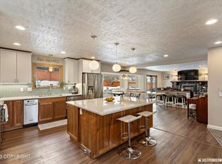 12811 Summer Dr, Anchorage, AK 99516