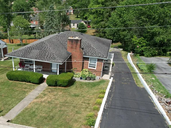 630 Henry St, Marion, VA 24354