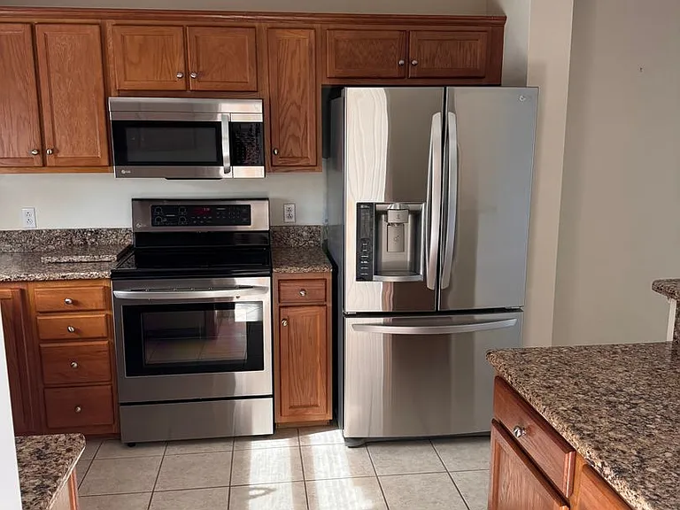 500 Cambridge Ct #H3 — Photo 25