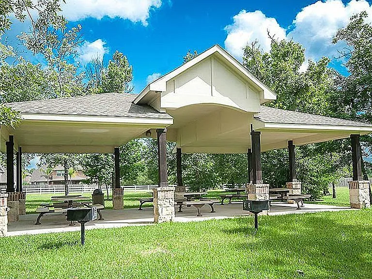 135 Deerfield Meadow Dr — Photo 45