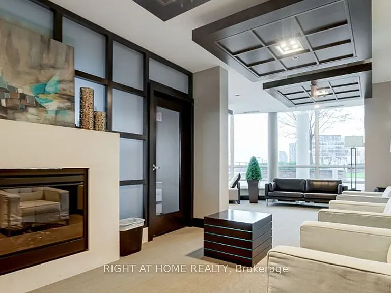 3391 Bloor St W #515 — Photo 19