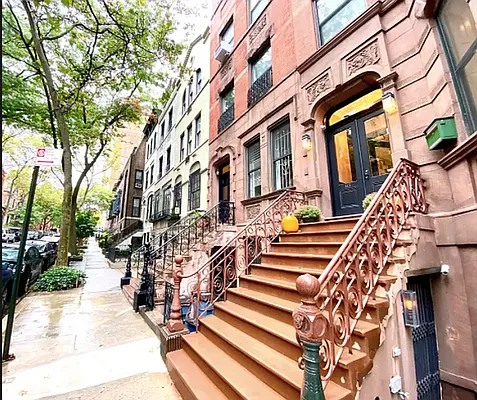 Rented by REAL New York | media 6