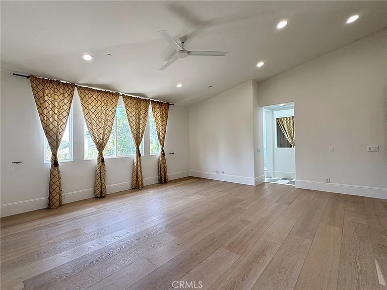 2856 Eider St — Photo 38